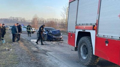 ДТП на Черкащині: травми отримали вагітна жінка та рятувальник