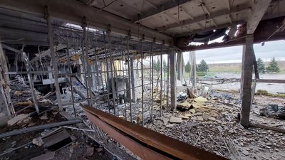 Жодного вцілілого приміщення. Як виглядає Миколаївський міжнародний аеропорт після обстрілів РФ Жодного вцілілого приміщення. Як виглядає Миколаївський міжнародний аеропорт після обстрілів РФ