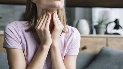 12 симптомів проблем зі щитовидною залозою 12 симптомів проблем зі щитовидною залозою