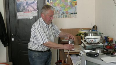 На Херсонщині 83-річний кримський татарин пів року чекає на реабілітацію На Херсонщині 83-річний кримський татарин пів року чекає на реабілітацію