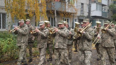 В Охтирці провели в останню путь бійця ЗСУ Сергія Воротила В Охтирці провели в останню путь бійця ЗСУ Сергія Воротила