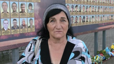 У Луцьку вшанували пам'ять захисників, які загинули в боротьбі за незалежність України У Луцьку вшанували пам'ять захисників, які загинули в боротьбі за незалежність України