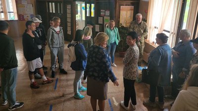 Замість випускного – допомогли ЗСУ: у Луцьку одинадцятикласники придбали генератор для військових Замість випускного – допомогли ЗСУ: у Луцьку одинадцятикласники придбали генератор для військових