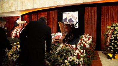 Прощання з Кернесом в оперному театрі — фоторепортаж Прощання з Кернесом в оперному театрі — фоторепортаж