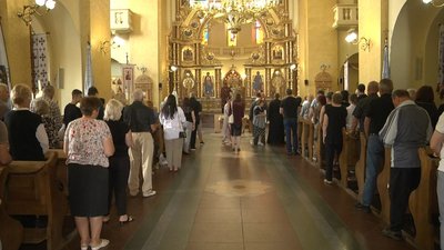 Рідні загиблих прийшли на поминальну летаргію Рідні загиблих прийшли на поминальну летаргію