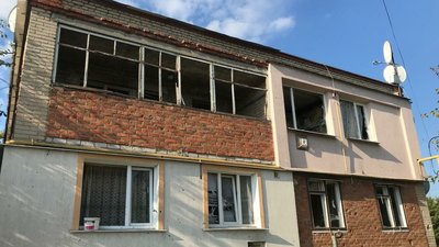 Російські військові обстріляли з артилерії Золочів на Харківщині