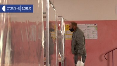 Моніторинг — щотижня: у Сватовому перевіряють ринки щодо дотримання вимог карантину Моніторинг — щотижня: у Сватовому перевіряють ринки щодо дотримання вимог карантину
