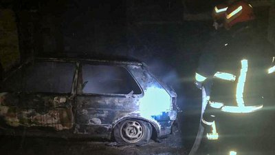 Через підпал: у місті на Черкащині вщент згоріла автівка