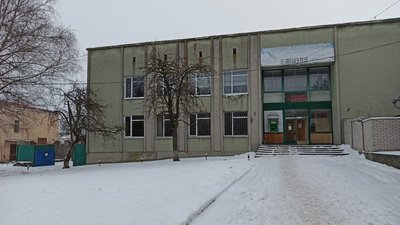 На Житомирщині в одному з райцентрів невідомі зламали банкомат і викрали гроші На Житомирщині в одному з райцентрів невідомі зламали банкомат і викрали гроші