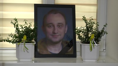 "Він по крові нам син, а по духу — він син України". Спогади матері загиблого воїна Дениса Антіпова
