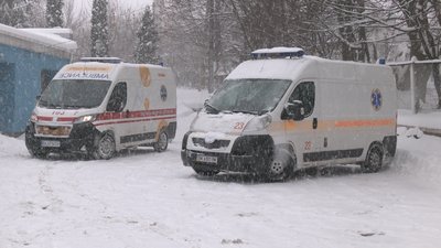 Швидка взимку