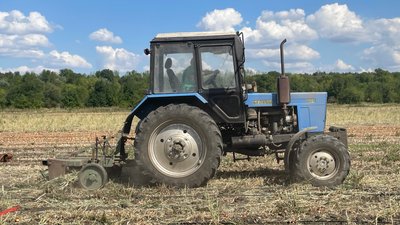 На Миколаївщині фермери зібрали два вожаї за сезон На Миколаївщині фермери зібрали два вожаї за сезон