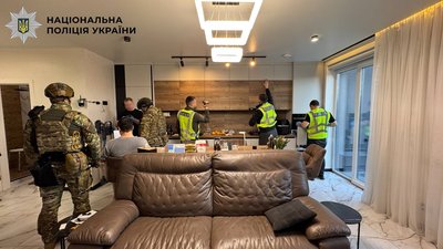 Обшуки у підозрюваного