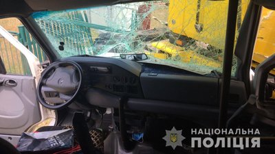 На Вінниччині через нетверезого пасажира мікроавтобус потрапив у ДТП На Вінниччині через нетверезого пасажира мікроавтобус потрапив у ДТП