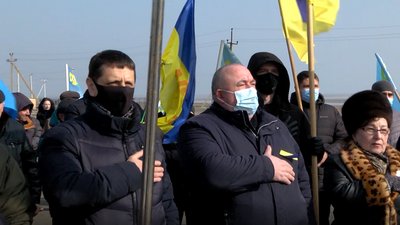 На адмінмежі з Кримом день супротиву окупації відзначили автопробігом та підняттям прапорів На адмінмежі з Кримом день супротиву окупації відзначили автопробігом та підняттям прапорів