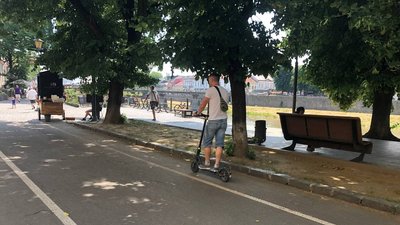 ДТП за участі водія електросамоката сталася в Ужгороді