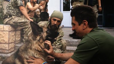 Виставка тернопільського фотокореспондента Віктора Гурняка Виставка тернопільського фотокореспондента Віктора Гурняка