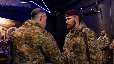Капітан, Сили оборони, Володимир Мироненко, нагороди