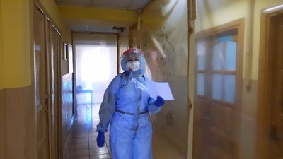 На Хмельниччині за добу на COVID захворіло майже 2,5 тисячі людей