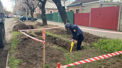 У Черкасах поблизу житлового будинку знайшли міну