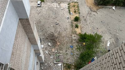 У мікрорайоні Миколаєва вибухи зруйнували житловий квартал У мікрорайоні Миколаєва вибухи зруйнували житловий квартал