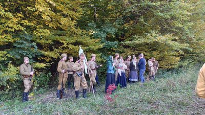 На Тернопільщині знімають документальний фільм "Дорога в Карпати" На Тернопільщині знімають документальний фільм "Дорога в Карпати"