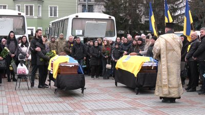 У Рівному попрощалися з Петром Байданом та Вадимом Малаховим У Рівному попрощалися з Петром Байданом та Вадимом Малаховим