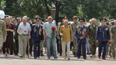 У Полтаві вшанували загиблих у Другій світовій війні У Полтаві вшанували загиблих у Другій світовій війні