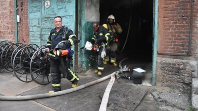 На одеському заводі "Стальканат" спалахнула пожежа: травмованих немає На одеському заводі "Стальканат" спалахнула пожежа: травмованих немає
