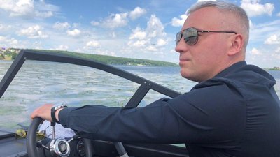 З Тернопільського ставу взяли на дослідження проби намулу З Тернопільського ставу взяли на дослідження проби намулу