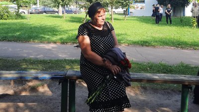 Покинув все і пішов на фронт добровольцем – у Житомирі попрощалися із загиблим військовим Віктором Перепелицею Покинув все і пішов на фронт добровольцем – у Житомирі попрощалися із загиблим військовим Віктором Перепелицею
