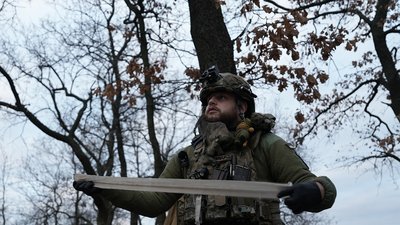 Бойовий медик, морська піхота, різьбярство