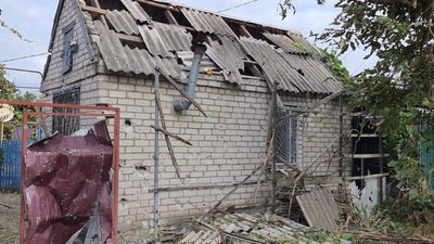 Війська РФ обстріляли Нікопольський район Дніпропетровщини з артилерії та скерували дрон-камікадзе