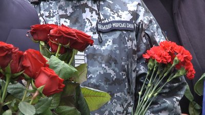 Мешканці Одеси та учні Військово-Морського ліцею вшанували пам’ять Героїв Крут