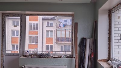 Жителі Тернопільщини почали отримувати компенсацію за понищене обстрілами житло