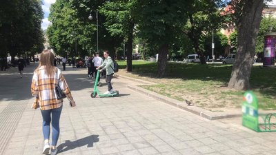 У Львові планують врегулювати рух електросамокатів. Що про це відомо У Львові планують врегулювати рух електросамокатів. Що про це відомо