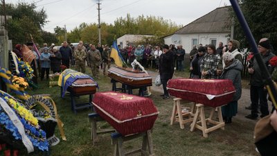Поховання у Чернеччині