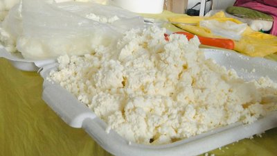 Великодній кошик: скільки коштують продукти на ринку в Тернополі