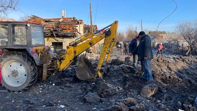 У Покровську ліквідовують наслідки нічного обстрілу