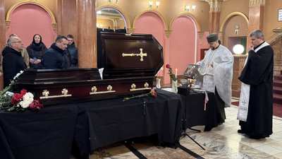 В Ужгороді прощаються із народним артистом України, диригентом Володимиром Співаком В Ужгороді прощаються із народним артистом України, диригентом Володимиром Співаком
