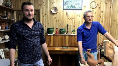 Понад 30 "півників з Бородянки" впродовж місяця виготовили брати-гончарі Іван та Данило Решти на Житомирщині Понад 30 "півників з Бородянки" впродовж місяця виготовили брати-гончарі Іван та Данило Решти на Житомирщині