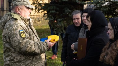 В Ужгороді попрощалися із полеглим захисником Віктором Боровиком