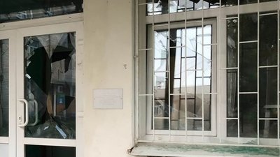 розбите вікно, наслідки влучання