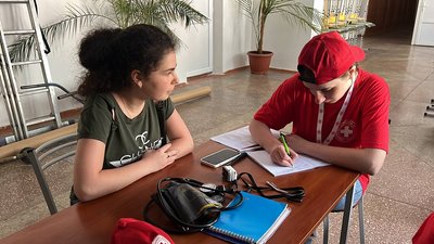 червоний хрест червоний хрест
