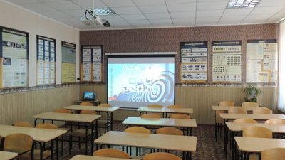 Школярів Змієва на Харківщині відправляють на дострокові канікули через COVID у громаді