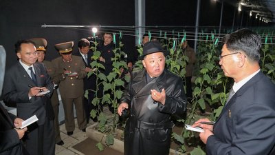 Кім Чен Ин відкрив ферму на місці колишнього ракетного полігону Кім Чен Ин відкрив ферму на місці колишнього ракетного полігону