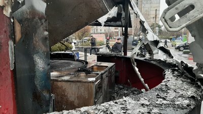 У Харкові загорівся м'ясний павільйон У Харкові загорівся м'ясний павільйон