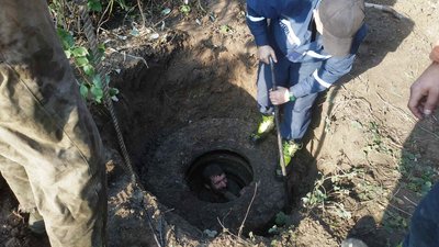На Житомирщині чоловік провалився у колодязь і не міг самостійно вибратися На Житомирщині чоловік провалився у колодязь і не міг самостійно вибратися