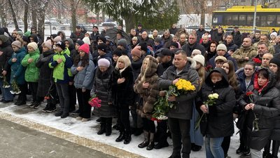 Меморіальна дошка на честь воїна Сергія Брижака у Полтаві: де встановили Меморіальна дошка на честь воїна Сергія Брижака у Полтаві: де встановили