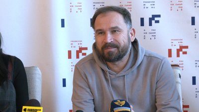 Актори Франківського драмтеатру кличуть на оновлену виставу "Інтимна зона" Актори Франківського драмтеатру кличуть на оновлену виставу "Інтимна зона"